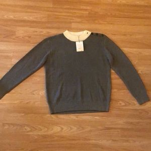 V cute gray sweater+ off white collar & buttons.